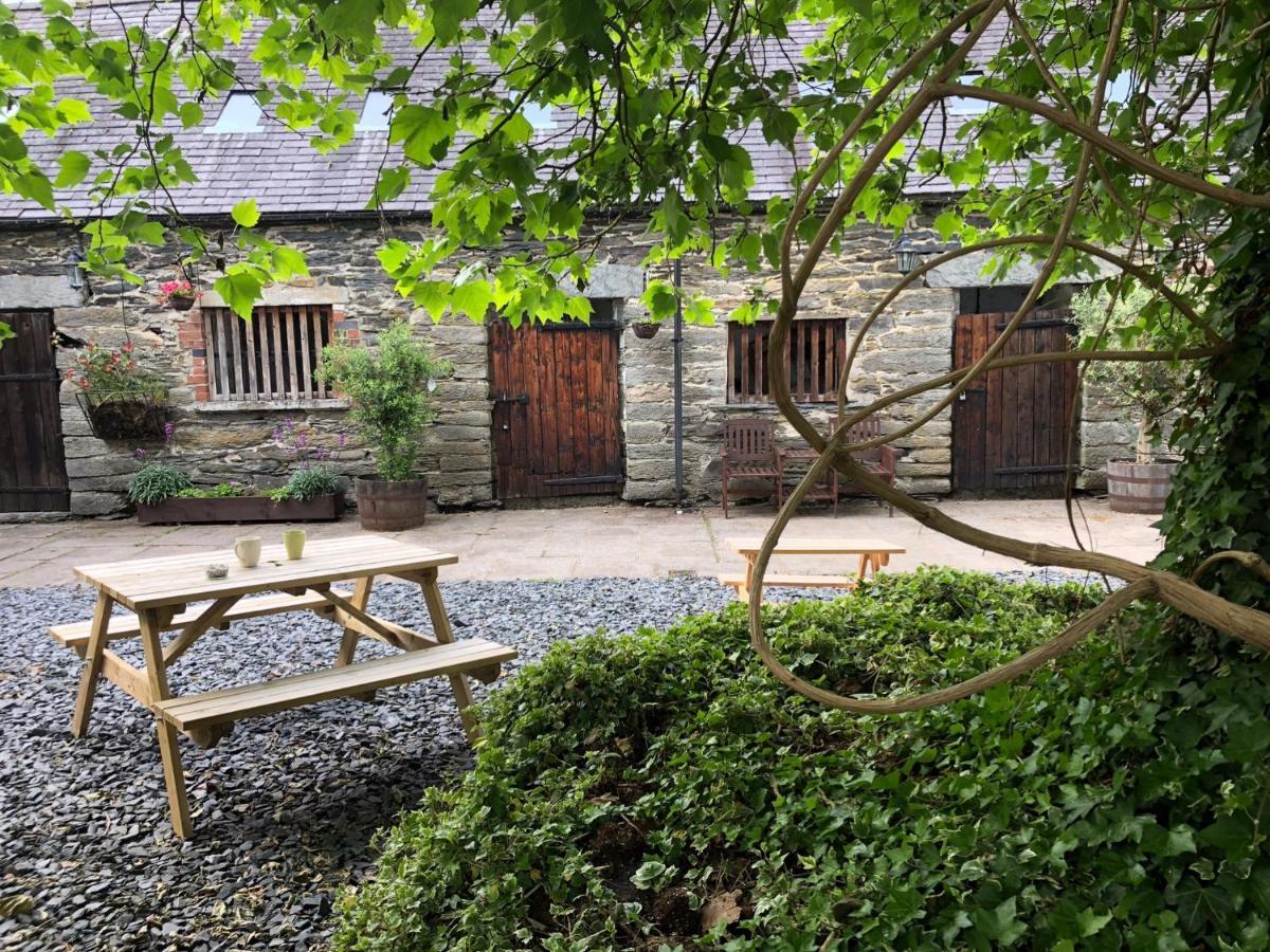 Bryn Melyn Farm Cottages Bala Exterior foto