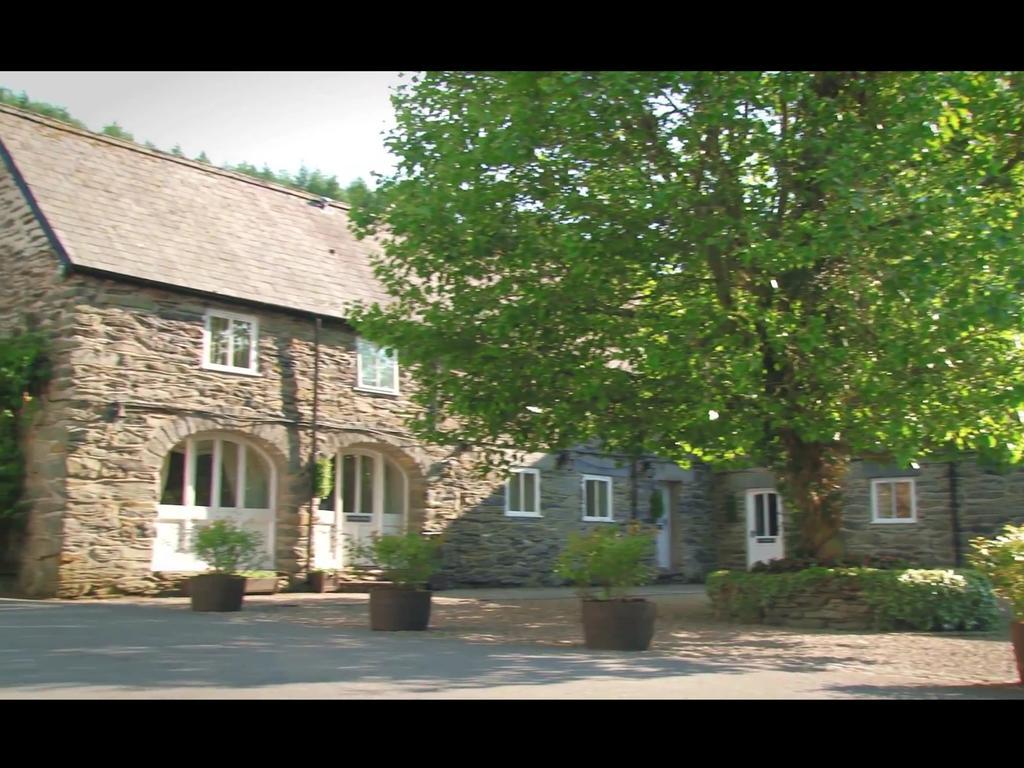 Bryn Melyn Farm Cottages Bala Exterior foto